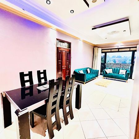Trendy Apartments เอนเทบเบ้ ภายนอก รูปภาพ