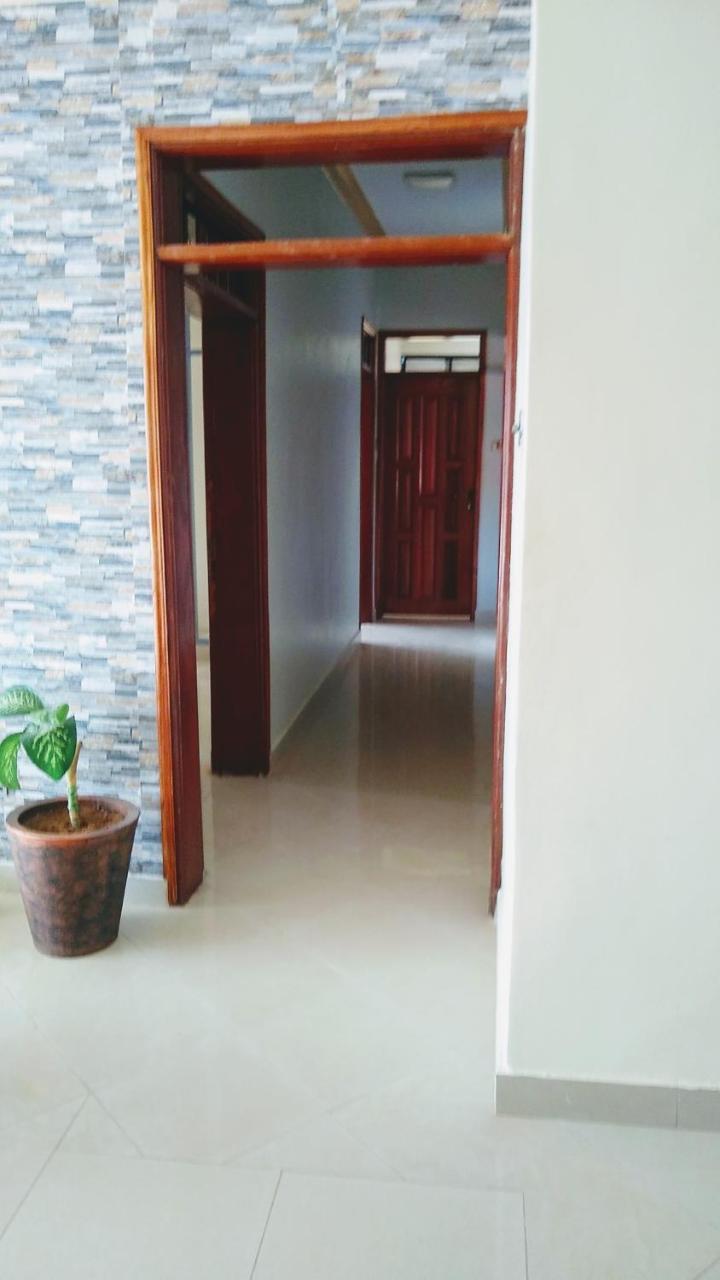 Trendy Apartments เอนเทบเบ้ ภายนอก รูปภาพ